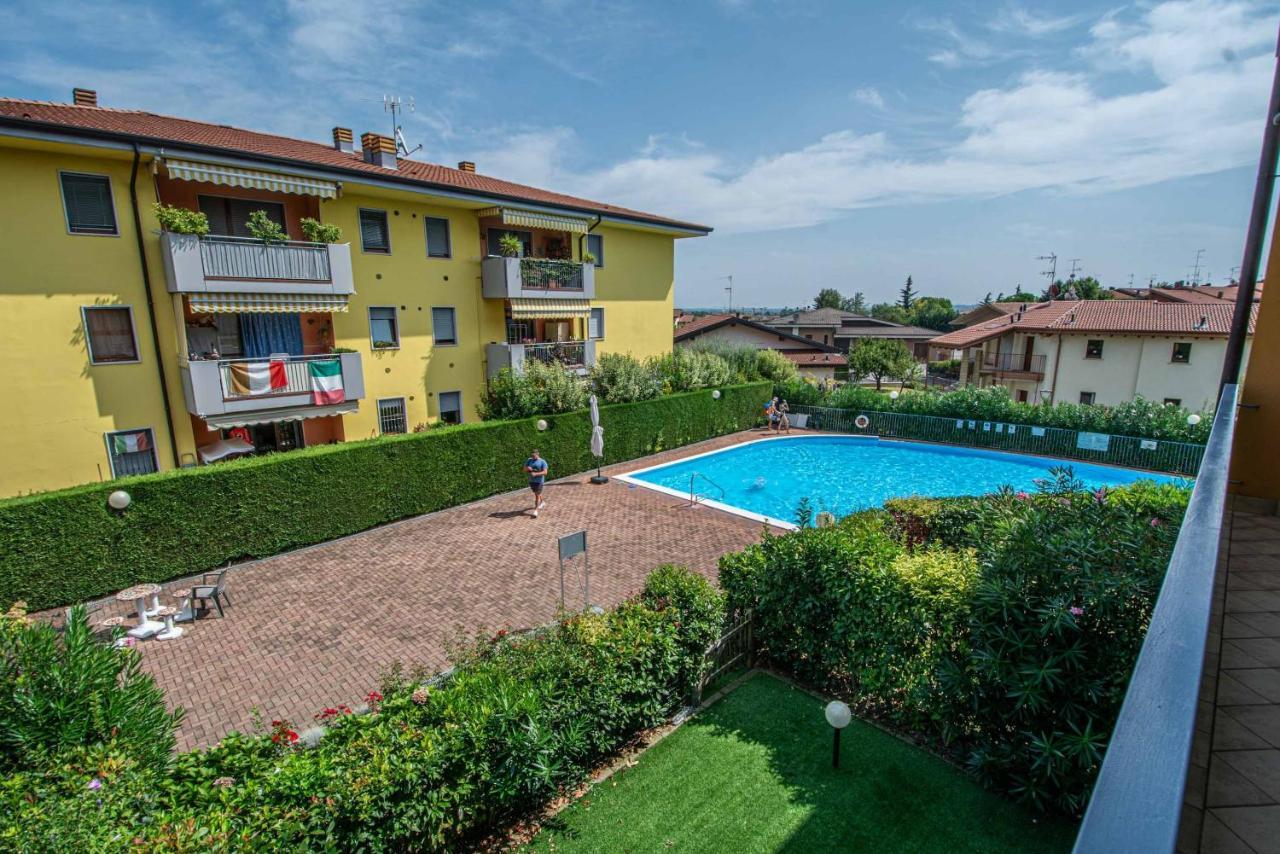 Garden Residence Appartamento Con Terrazzo E Piscina Desenzano del Garda Exteriér fotografie
